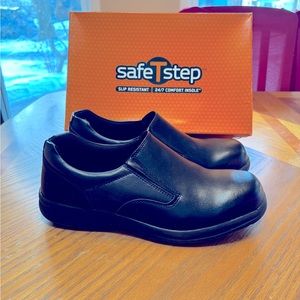 SafeTStep Men's Work Shoes